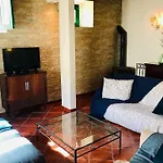 La Casa Flores, Maison Traditionnelle Portugaise Odeceixe