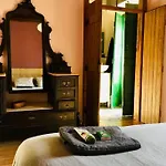 La Casa Flores, Maison Traditionnelle Portugaise