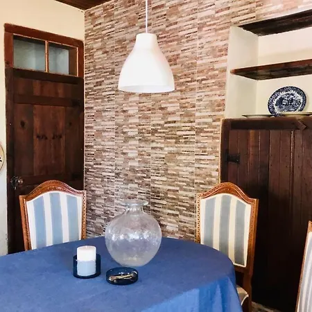 La Casa Flores, Maison Traditionnelle Portugaise Willa *