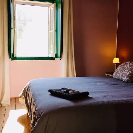 La Casa Flores, Maison Traditionnelle Portugaise * Odeceixe